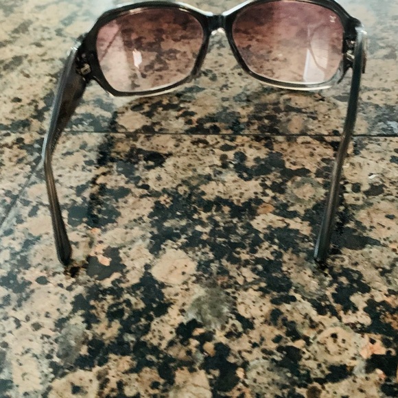 Vintage Louis Vuitton sunglasses - Authentic . - Picture 11 of 11